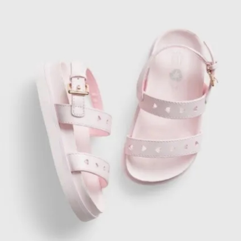 Brand new GAP Toddler Pink Heart Two Strap Sandals